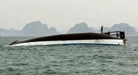 Shipwreck in Vietnam Leaves 34 Dead and Several Missing