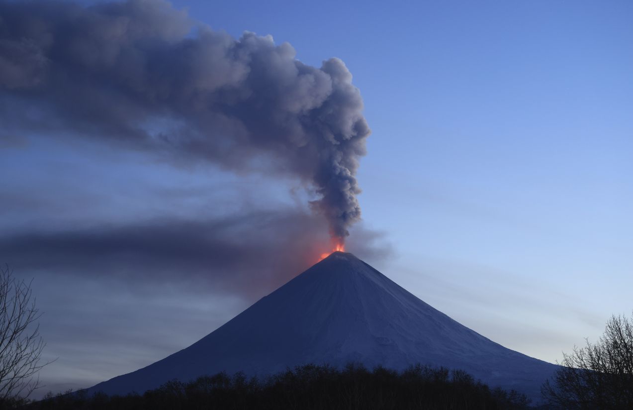 Lava and sea surges: Russia’s Klyuchevskoy volcano erupts after massive 8.8 earthquake