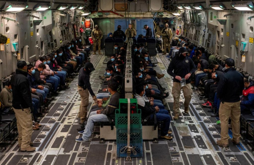 Federal judge blocks Trump’s “Fast-Track” deportations of undocumented migrants over due process concerns Several “undocumented immigrants” sitting on a military plane, ready to be returned to their home countries