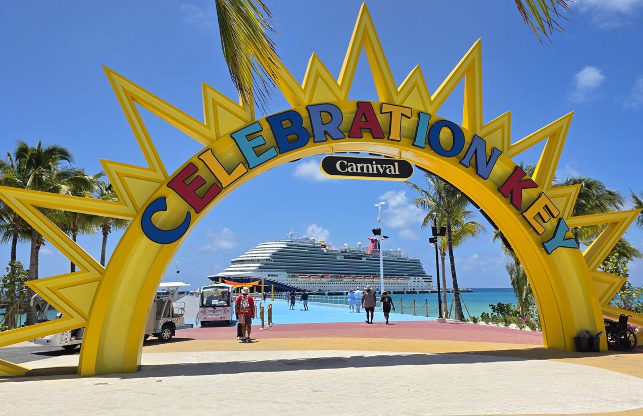 Tragedy at Celebration Key: Two carnival passengers drown in the Bahamas Tragedy at Celebration Key: Two carnival passengers drown in the Bahamas
