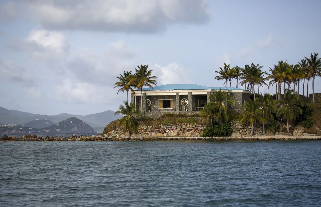 What happened to Jeffrey Epstein’s island after its abandonment? What happened to Jeffrey Epstein’s island after its abandonment?