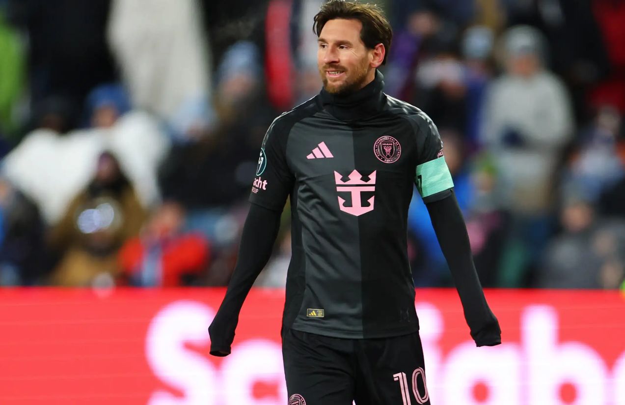 Messi leads Inter Miami to the playoffs with decisive brace Messi leads Inter Miami to the playoffs with decisive brace