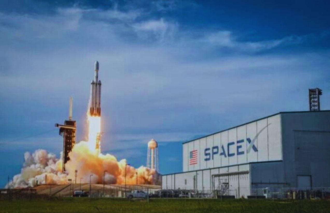 SpaceX acquires $17 Billion spectrum to boost Starlink Direct-to-Cell