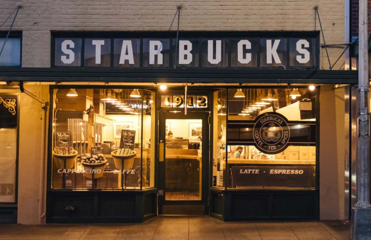 Starbucks announces massive staff cuts and store closures in the United States Starbucks announces massive staff cuts and store closures in the United States