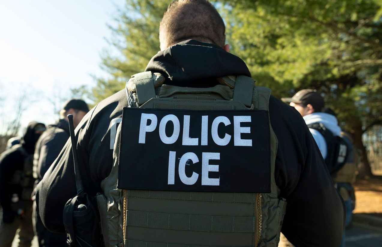 Supreme Court authorizes ICE “Roving Patrols” in California in controversial ruling Supreme Court authorizes ICE “Roving Patrols” in California in controversial ruling