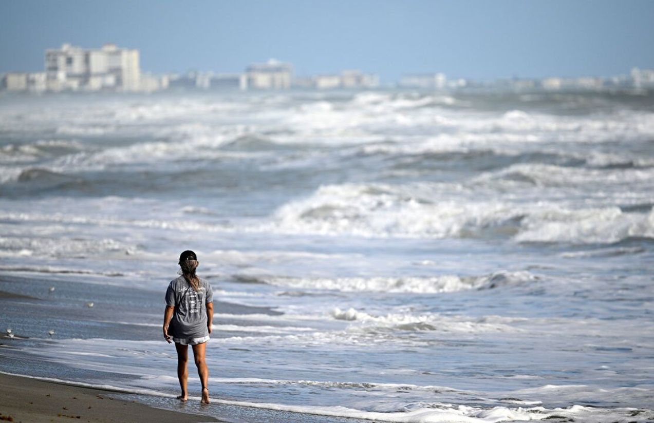 Tropical storm Imelda leaves one dead in cuba and thousands displaced Tropical storm Imelda leaves one dead in cuba and thousands displaced
