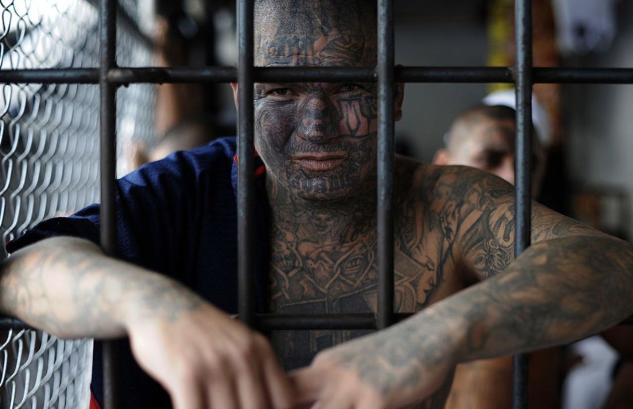 El Salvador convicts ex-ministers, ex-mayor, and others for negotiating with gangs El Salvador convicts ex-ministers, ex-mayor, and others for negotiating with gangs