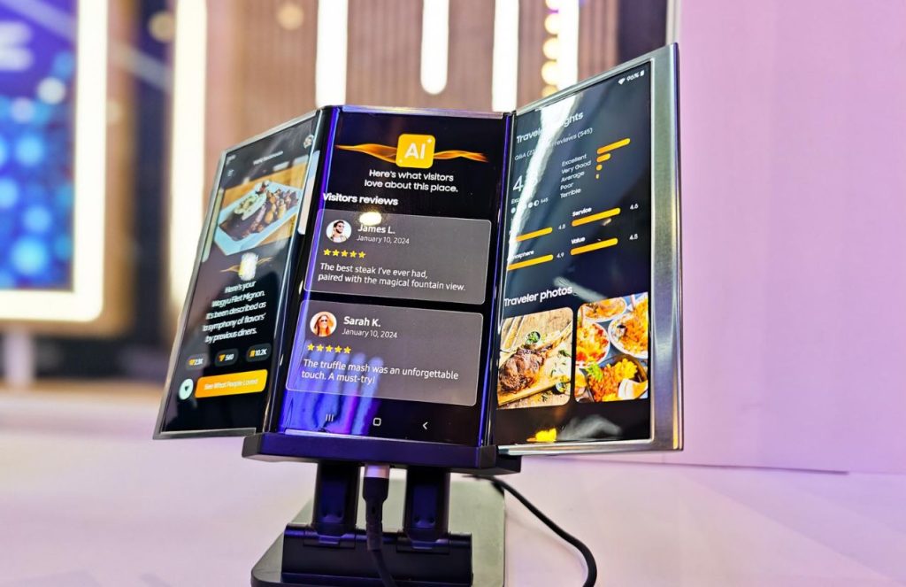 Samsung’s first triple-screen smartphone could arrive by the end of the month: the Samsung Galaxy Z TriFold A large Samsung smartphone with three screens on display