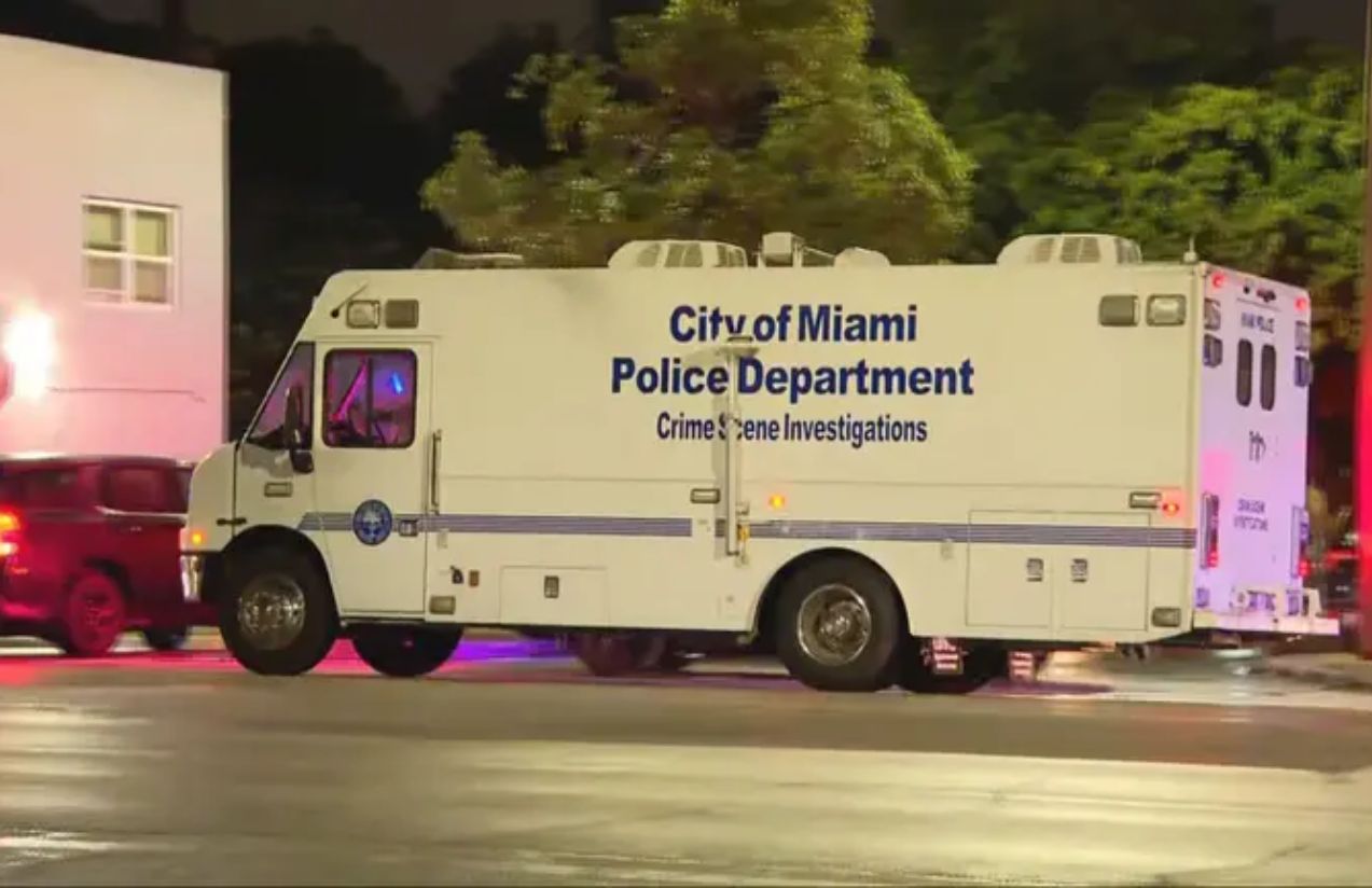 Shooting in northwest Miami leaves one dead and another injured Shooting in northwest Miami leaves one dead and another injured