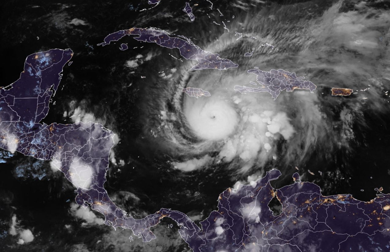 The hurricane Melissa reaches category 4 and sparks alarm in jamaica A panoramic view of hurricane Melissa heading toward the coast of Jamaica