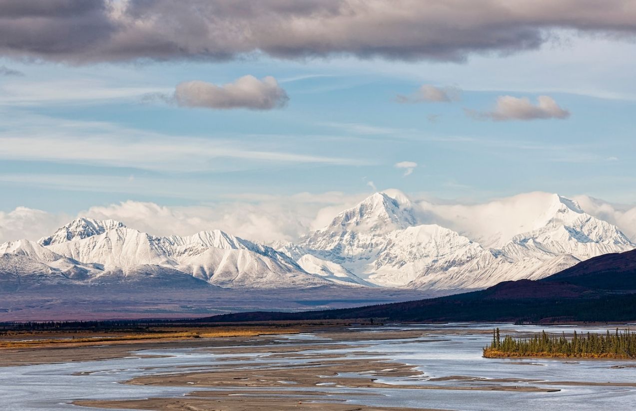 Strong 6.0 magnitude earthquake shakes anchorage, Alaska Strong 6.0 magnitude earthquake shakes anchorage, Alaska