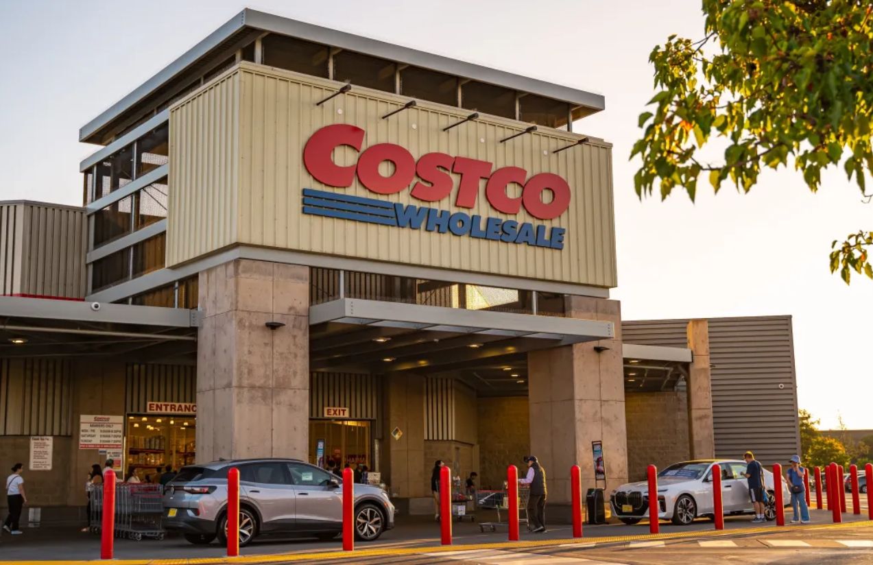 Popular champagne pulled from Costco shelves after reports of exploding bottles Popular champagne pulled from Costco shelves after reports of exploding bottles