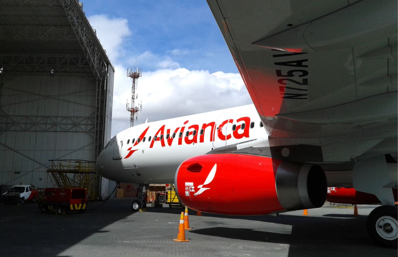 Six airlines suspend flights to Venezuela after U.S. alert over military activity