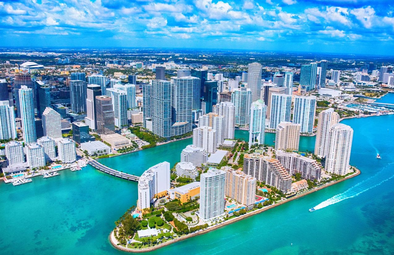 How much does It cost to live well in Miami? This is the income You need How much does It cost to live well in Miami? This is the income You need