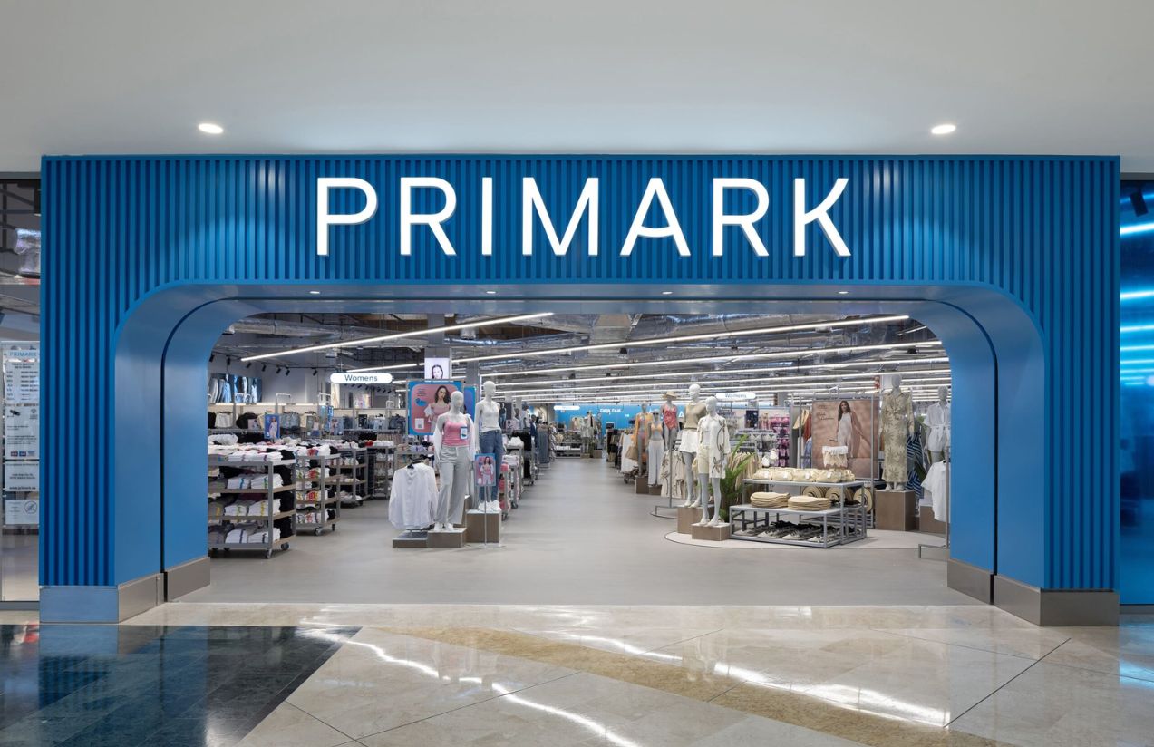 Popular European low-cost clothing chain opens its first store in Miami