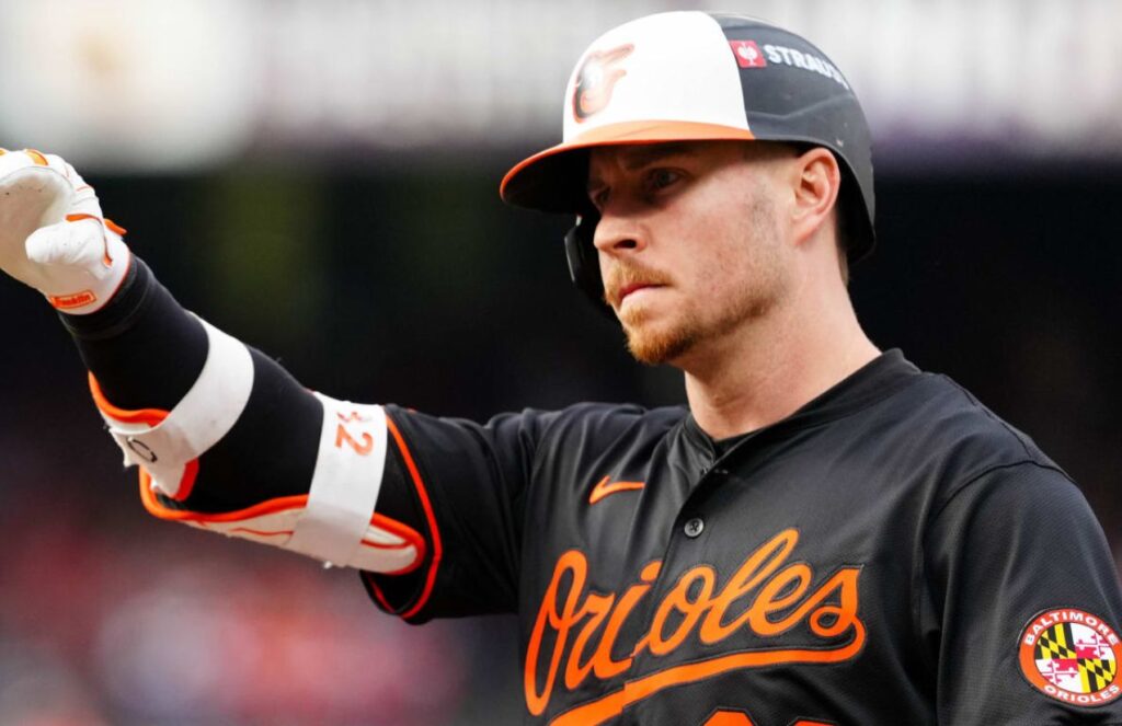 Pittsburgh Pirates shakes up the market and signs Ryan O’Hearn for two years The flashy player pointing to the crowd with his bat after hitting a home run with the Orioles