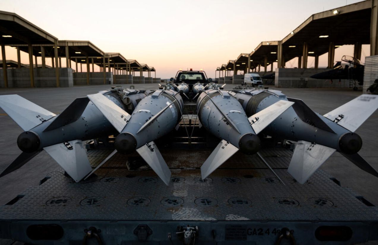 The United States launches massive retaliatory attacks against ISIS in Syria.