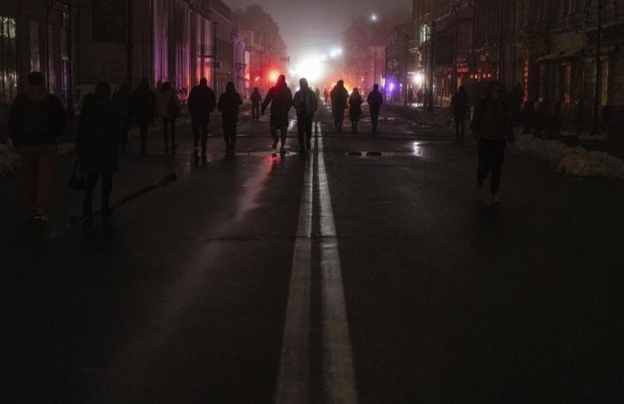 New russian bombings leave Ukraine without electricity