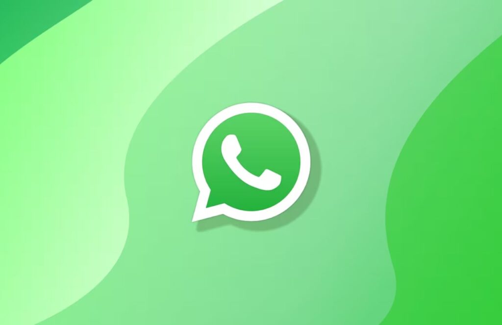 WhatsApp will stop working on several phones starting in 2026 An image with different green backgrounds and the WhatsApp logo centered in the middle