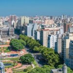 A panoramic image of the city of Buenos Aires, showing its houses, buildings, and beautiful parks