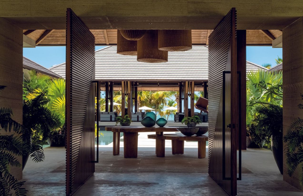 Investigation opens in Spain after two former employees accuse Julio Iglesias of sexual assault