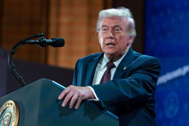 Trump hopes to reach a deal with Iran amid rising tensions