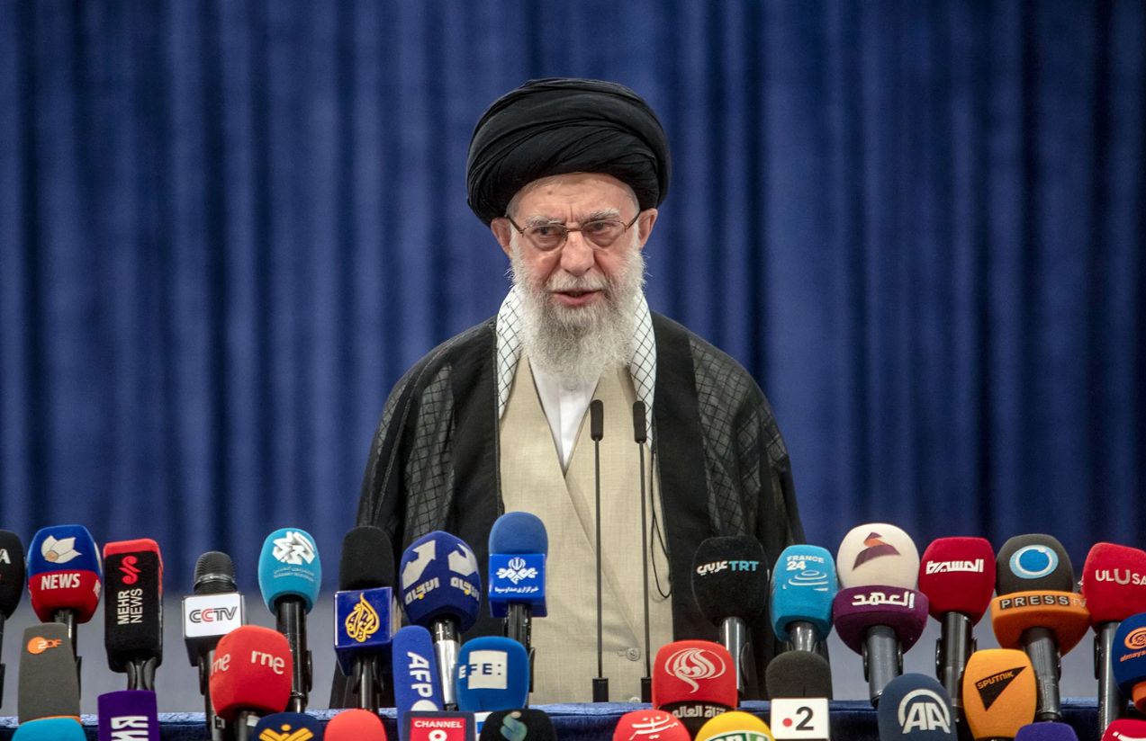 Trump hopes to reach a deal with Iran amid rising tensions