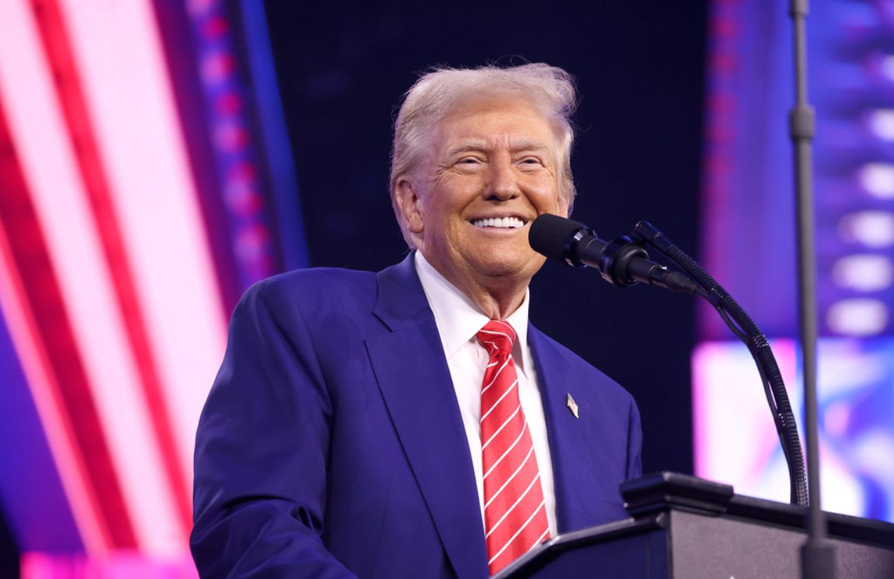 Donald Trump to put his signature on U.S. dollars, breaking a historic tradition