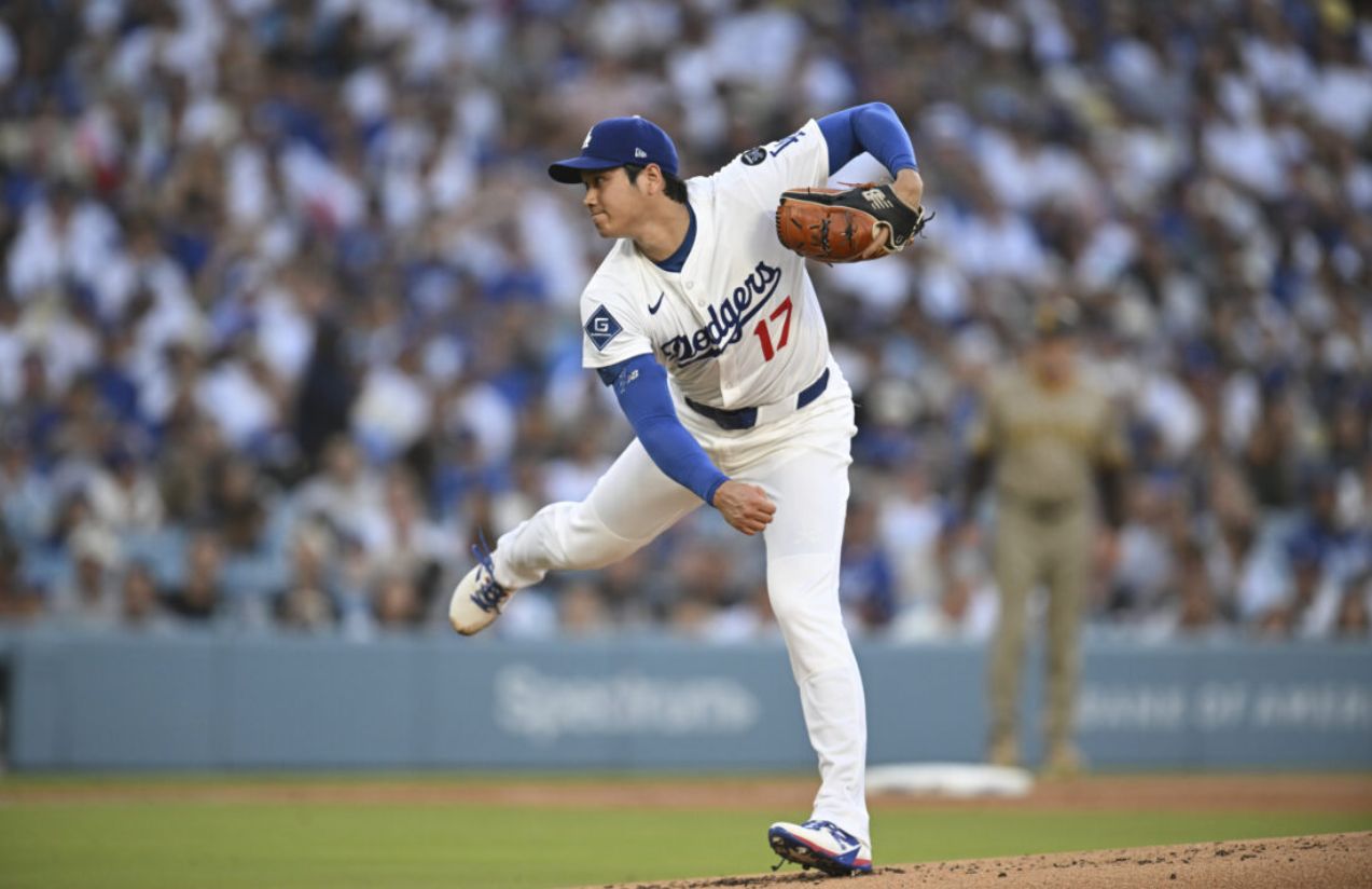 Shohei Ohtani prepares to pitch again with the Los Angeles Dodgers in spring training