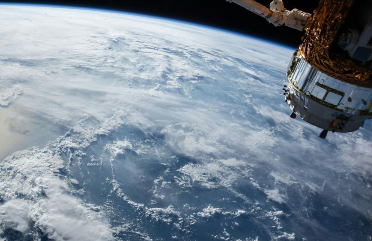 NASA satellite falls uncontrollably after years in space