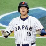 The Japanese hitter asking for calm after hitting a powerful shot