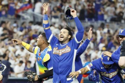 Several Venezuelan players very euphoric after the victory against Japan