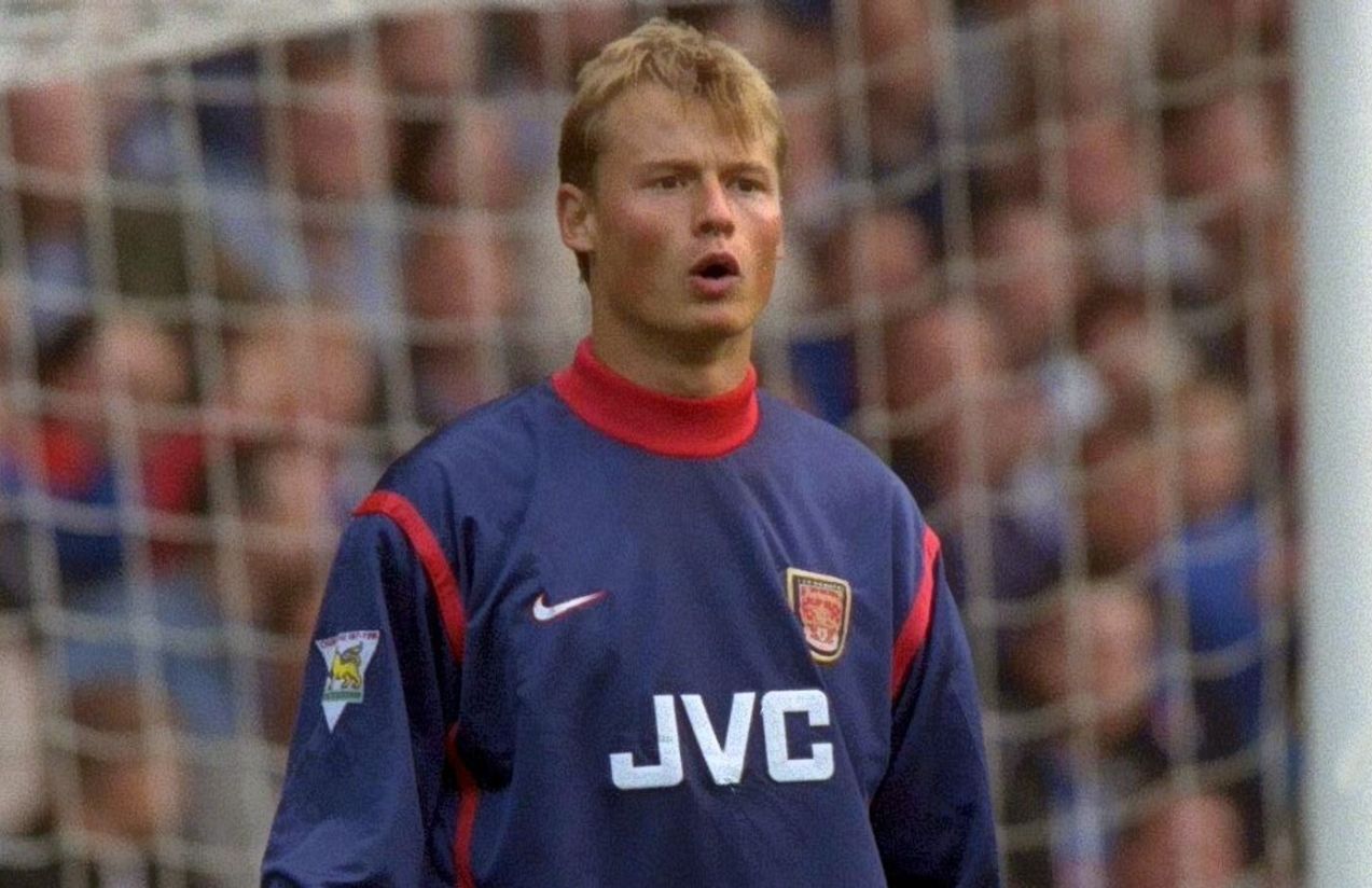 Tragedy in football Alex Manninger former Arsenal FC and Juventus FC goalkeeper dies after train collision