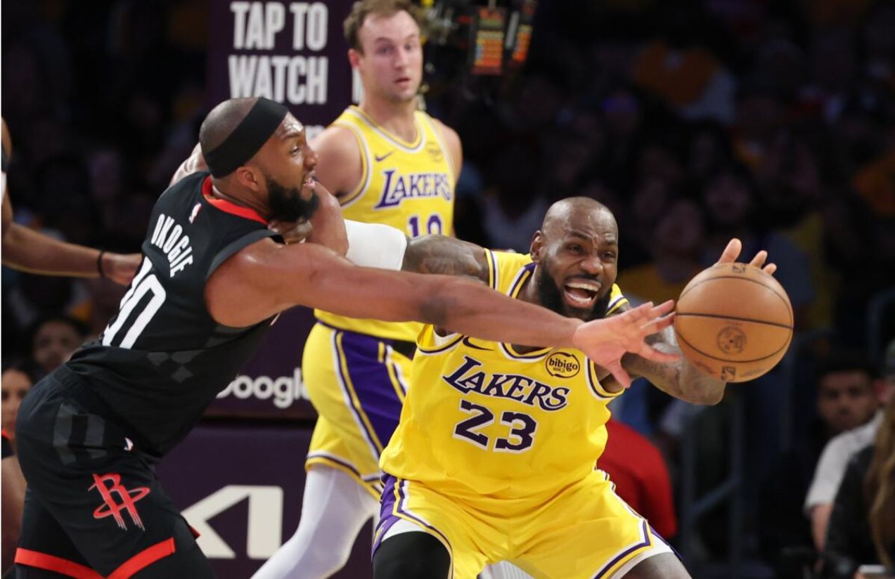 Luke Kennard and LeBron James surprise: Lakers strike first in the playoffs