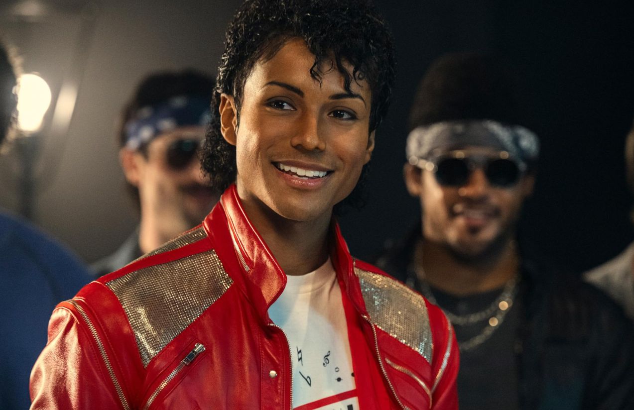 Michael Jackson wearing the iconic outfit from Beat It while filming the song’s music video.