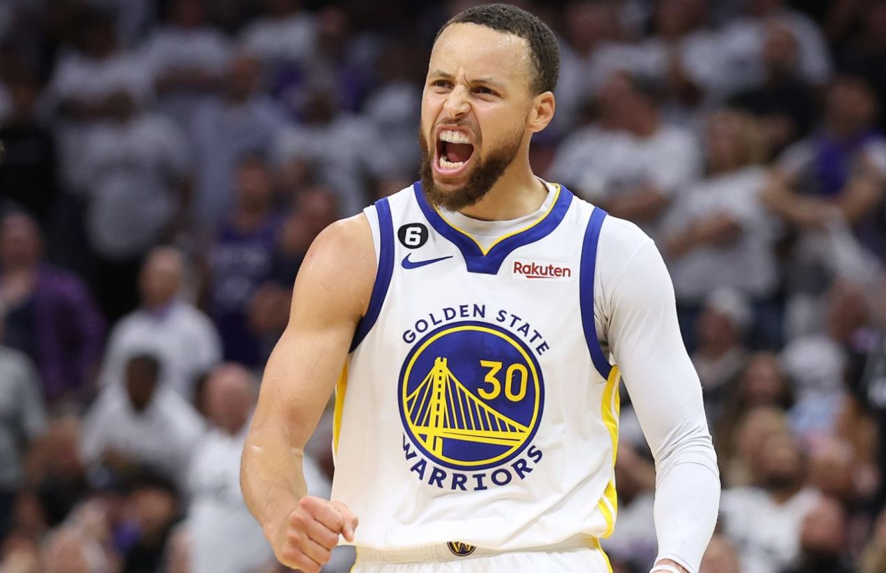 Concern for the Golden State Warriors as Stephen Curry will play under minutes restriction in crucial game vs. the Los Angeles Clippers Concern for the Golden State Warriors as Stephen Curry will play under minutes restriction in crucial game vs. the Los Angeles Clippers