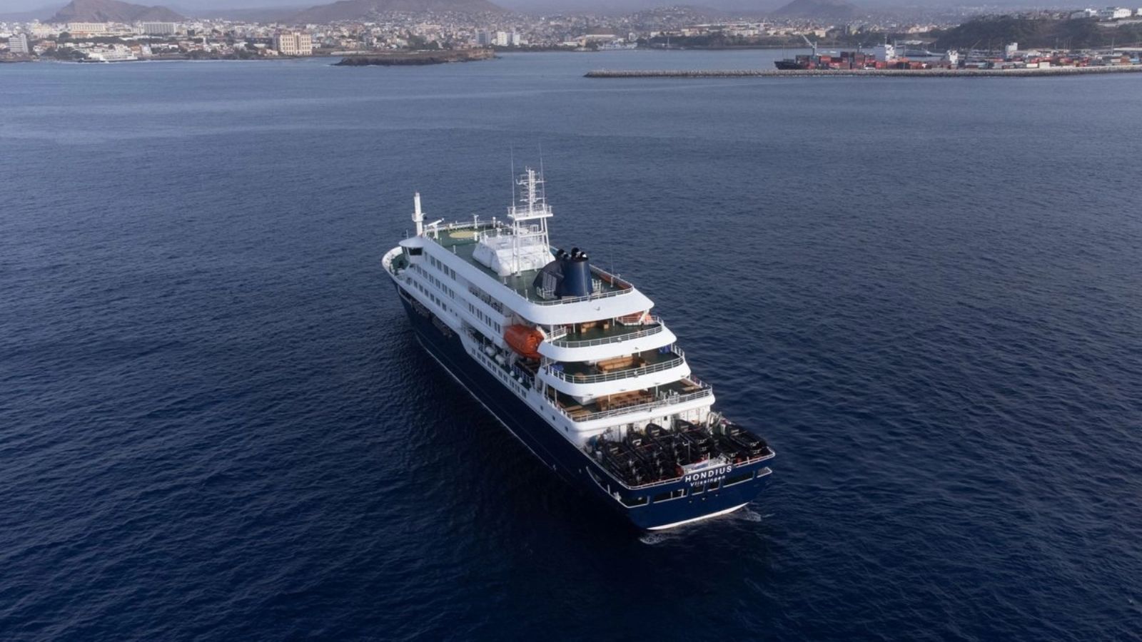 Alert in Ushuaia: thousands of tourists on edge after hantavirus outbreak on a cruise ship