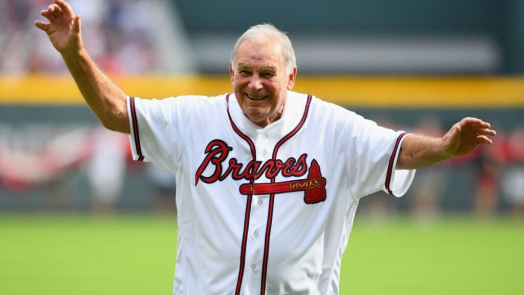 The legendary figure greeting the entire Atlanta crowd from the middle of the field.