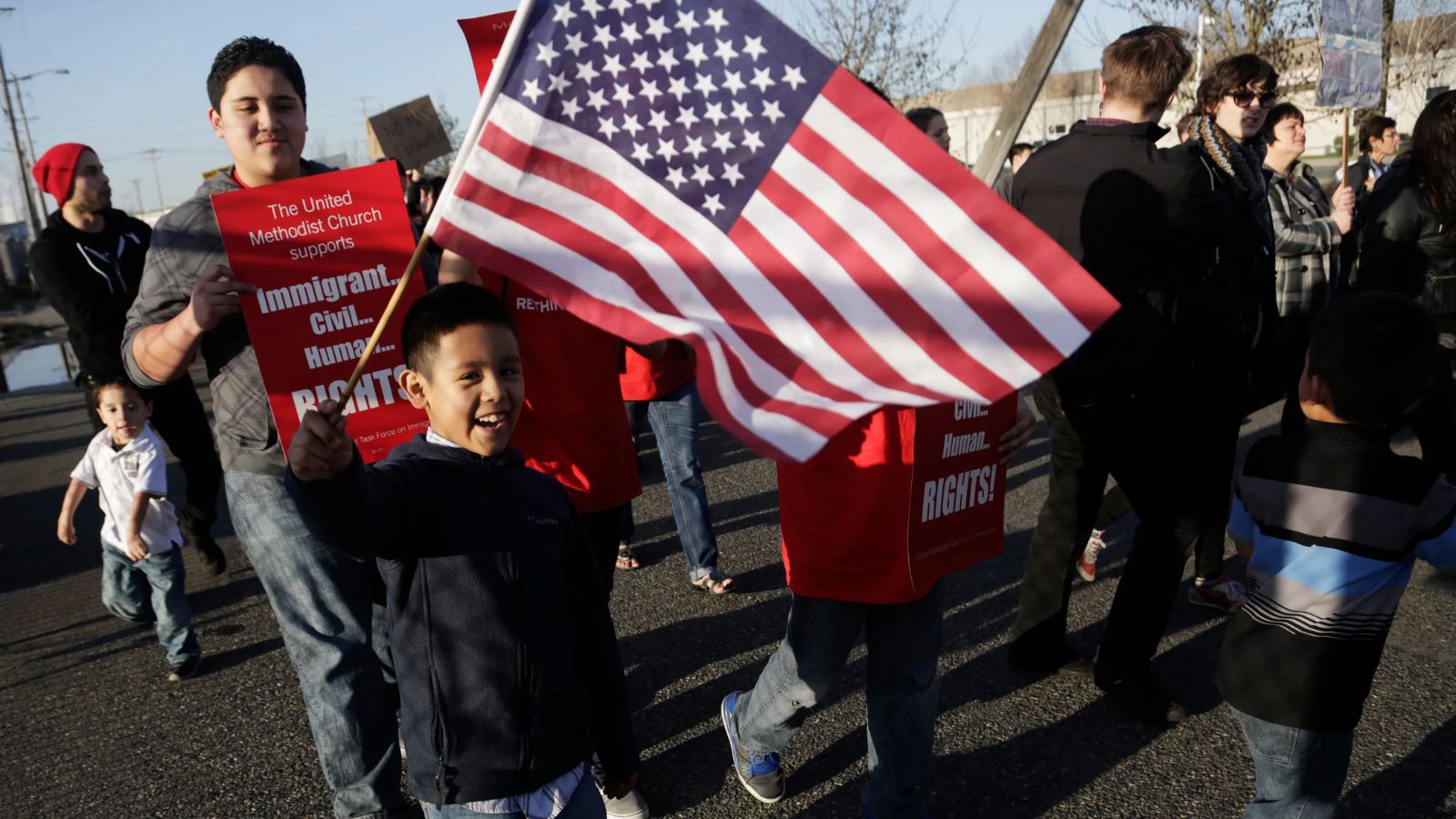 United States will impose fines of up to $18,000 on migrants with deportation orders