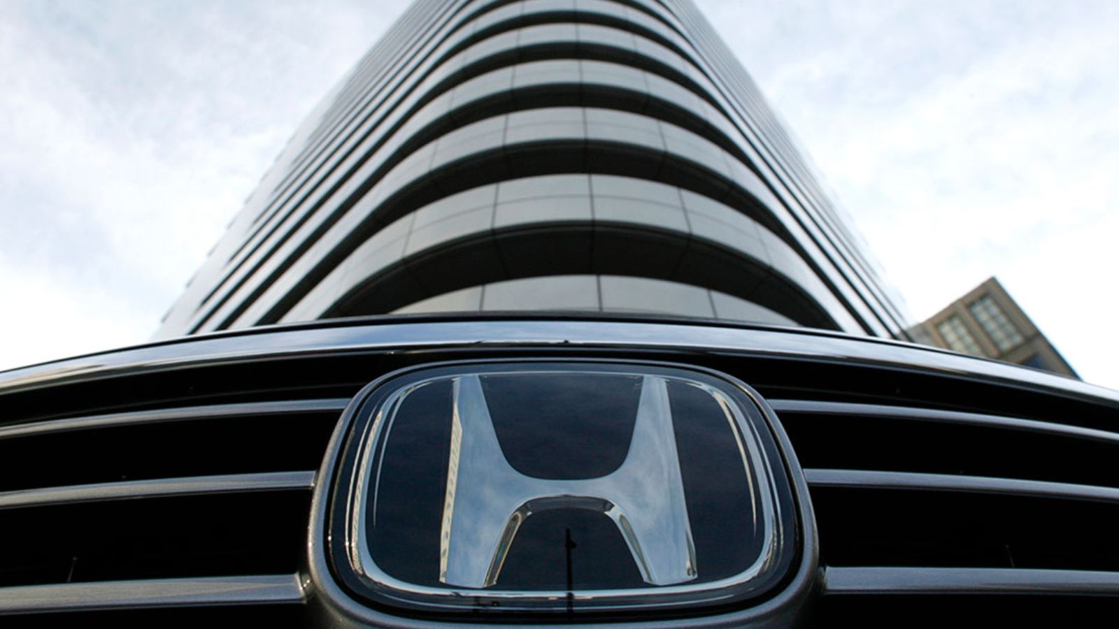 Honda goes through a critical moment after reporting unexpected losses