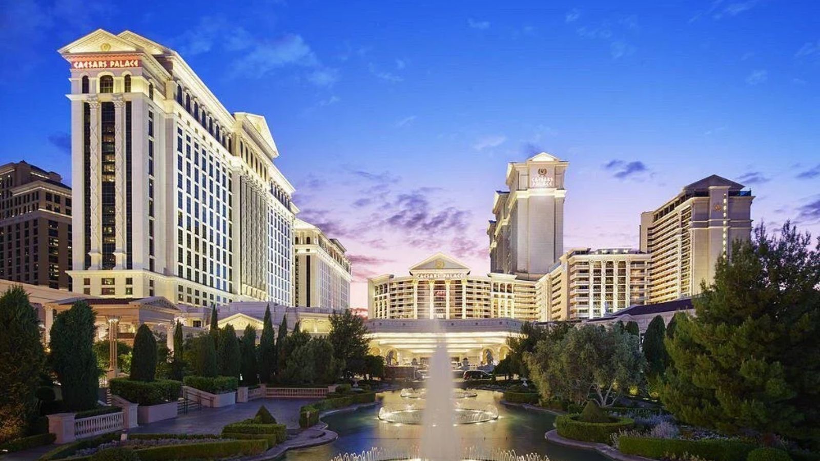 Historic sale in Las Vegas: Caesars Palace changes ownership in a $17.6 billion deal Historic sale in Las Vegas: Caesars Palace changes ownership in a $17.6 billion deal