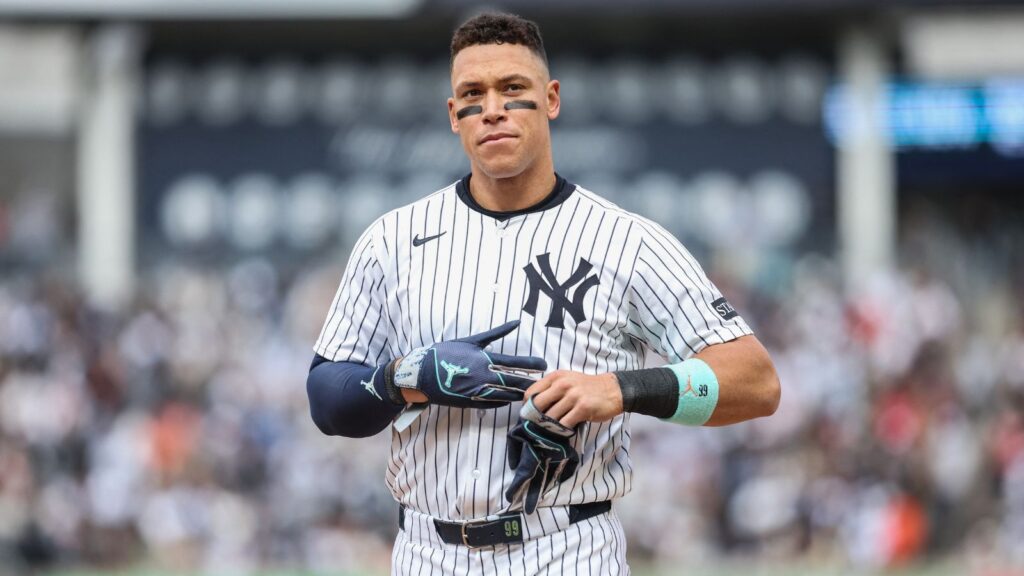 The New York star taking off his gloves as he prepares for his next move