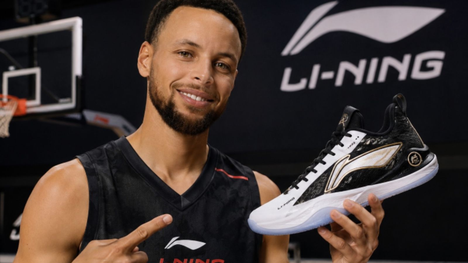 Stephen Curry signs a historic contract and makes NBA history once again