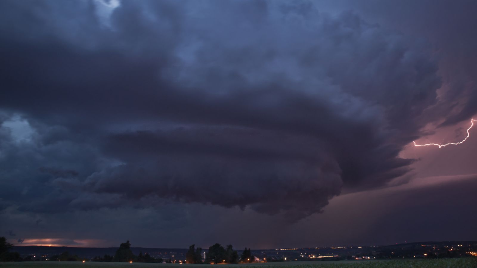 Severe storms keep millions on alert across the southern United States