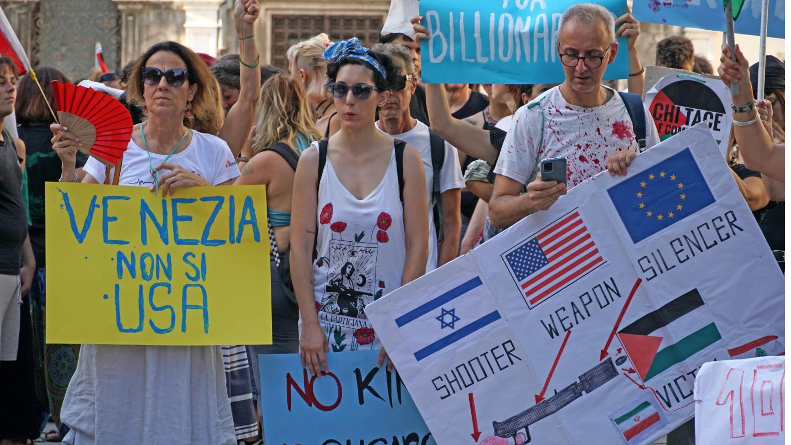 A diplomatic cruise sparks protests in Italy during United States celebrations A diplomatic cruise sparks protests in Italy during United States celebrations