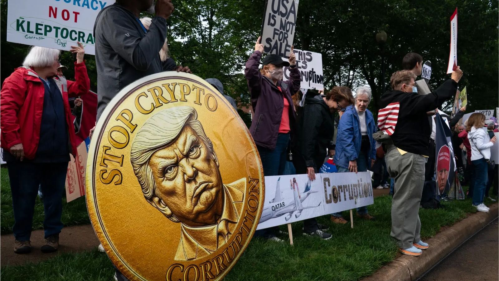 Nearly one million investors lose billions after betting on Trump's cryptocurrency Nearly one million investors lose billions after betting on Trump's cryptocurrency