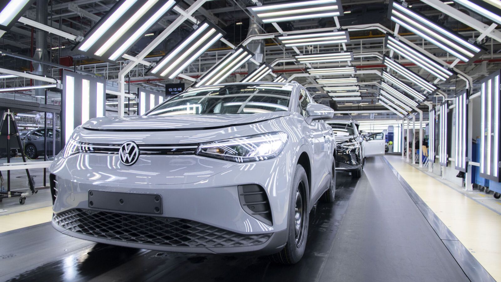 Thousands of Volkswagen workers rise up over fears of mass layoffs