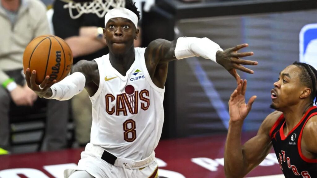 Dennis Schröder changes teams again: Cavaliers send him to the Hornets The German point guard staying in the air to make a basket while using his other hand to shield his opponent