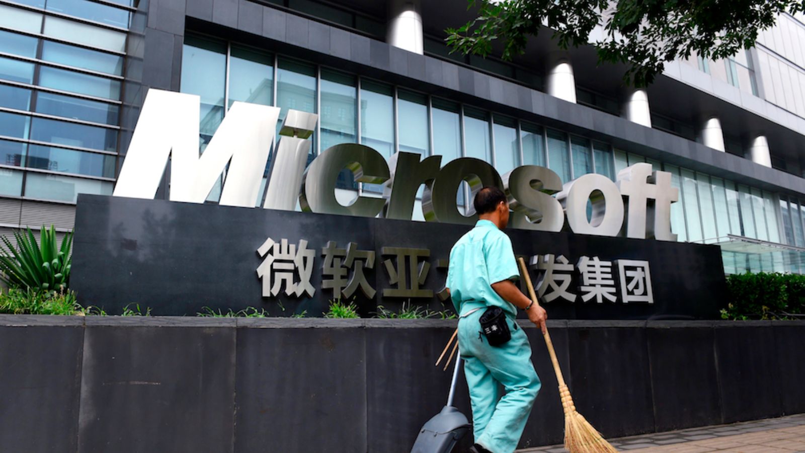 Microsoft reduces Its presence in China as technology tensions increase