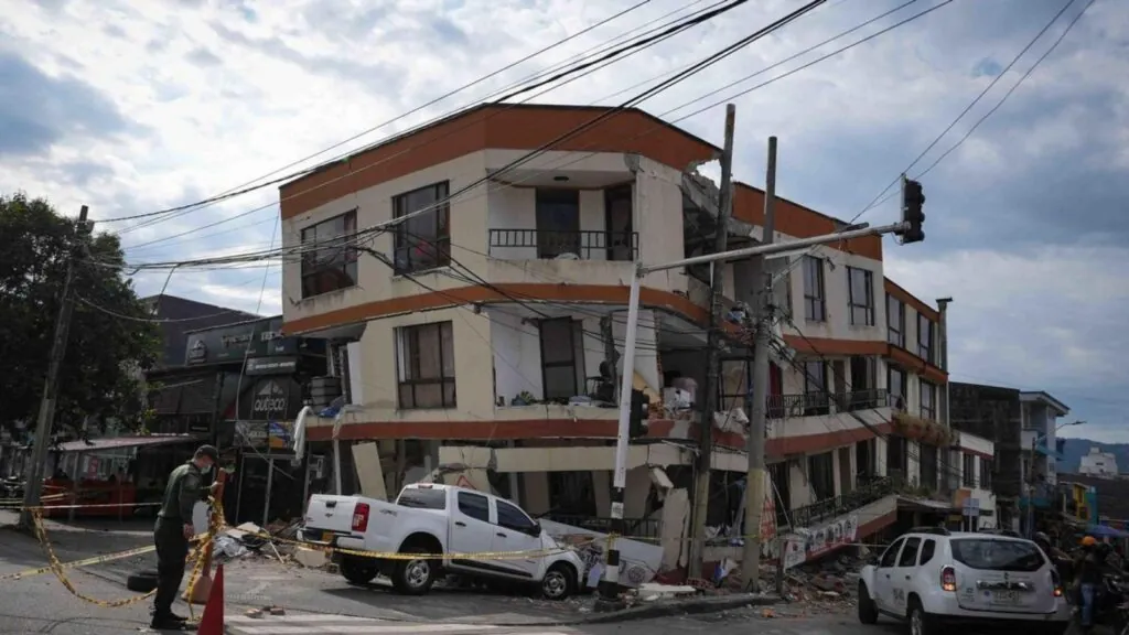 A completely destroyed building after the earthquake in Peru